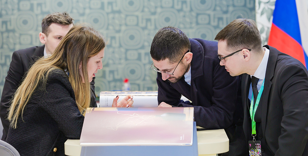 Industry Page_Auto_Hero Image