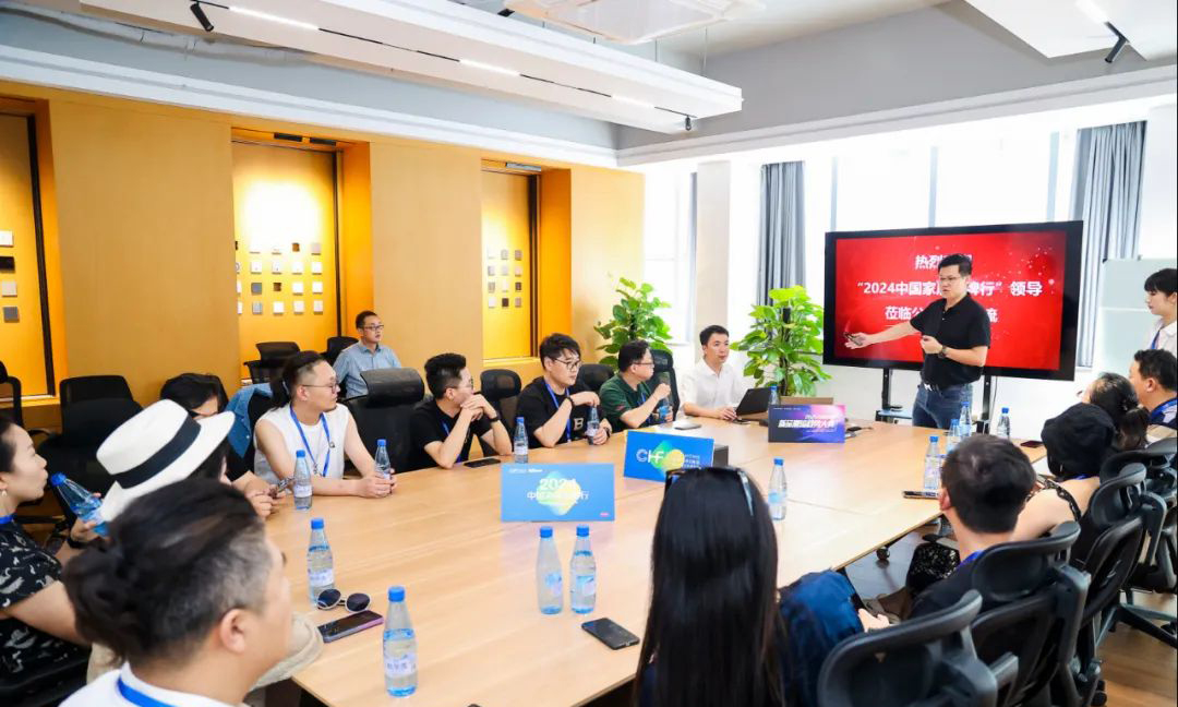 1756975842149060233.jpg 1723801216241006783.jpg