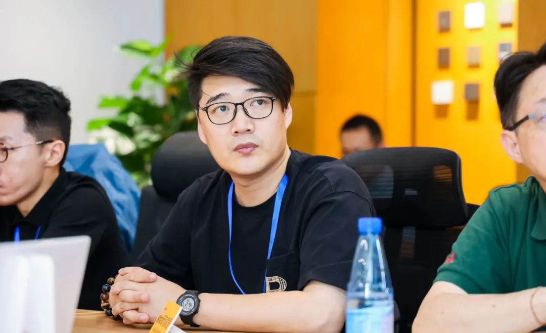 1756975856087054550.jpg 1723801216288054213.jpg