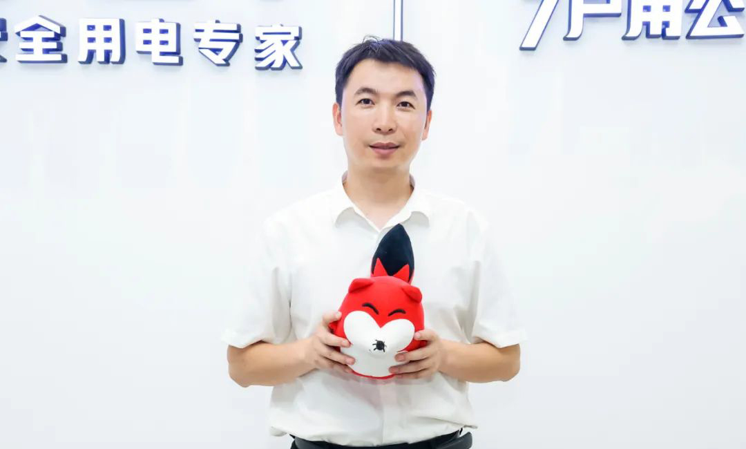 1756975872308026186.jpg 1723801216335049512.jpg